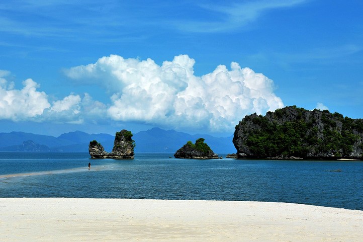 langkawi tanjung rhu beach